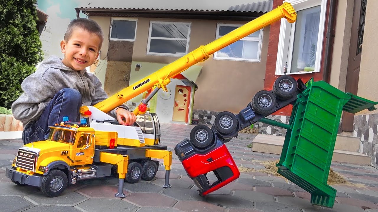 Truck Full of Sand Broken Down | The Loader Bruder Toy came for Help Baby Car Kids Story Truck Full of Sand Broken Down | The Loader Bruder Toy came for Help Baby Car Kids Story